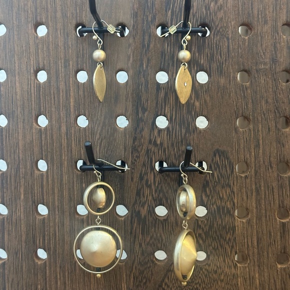 Coldwater Creek Gold Dangle Earrings Set - Picture 1 of 4